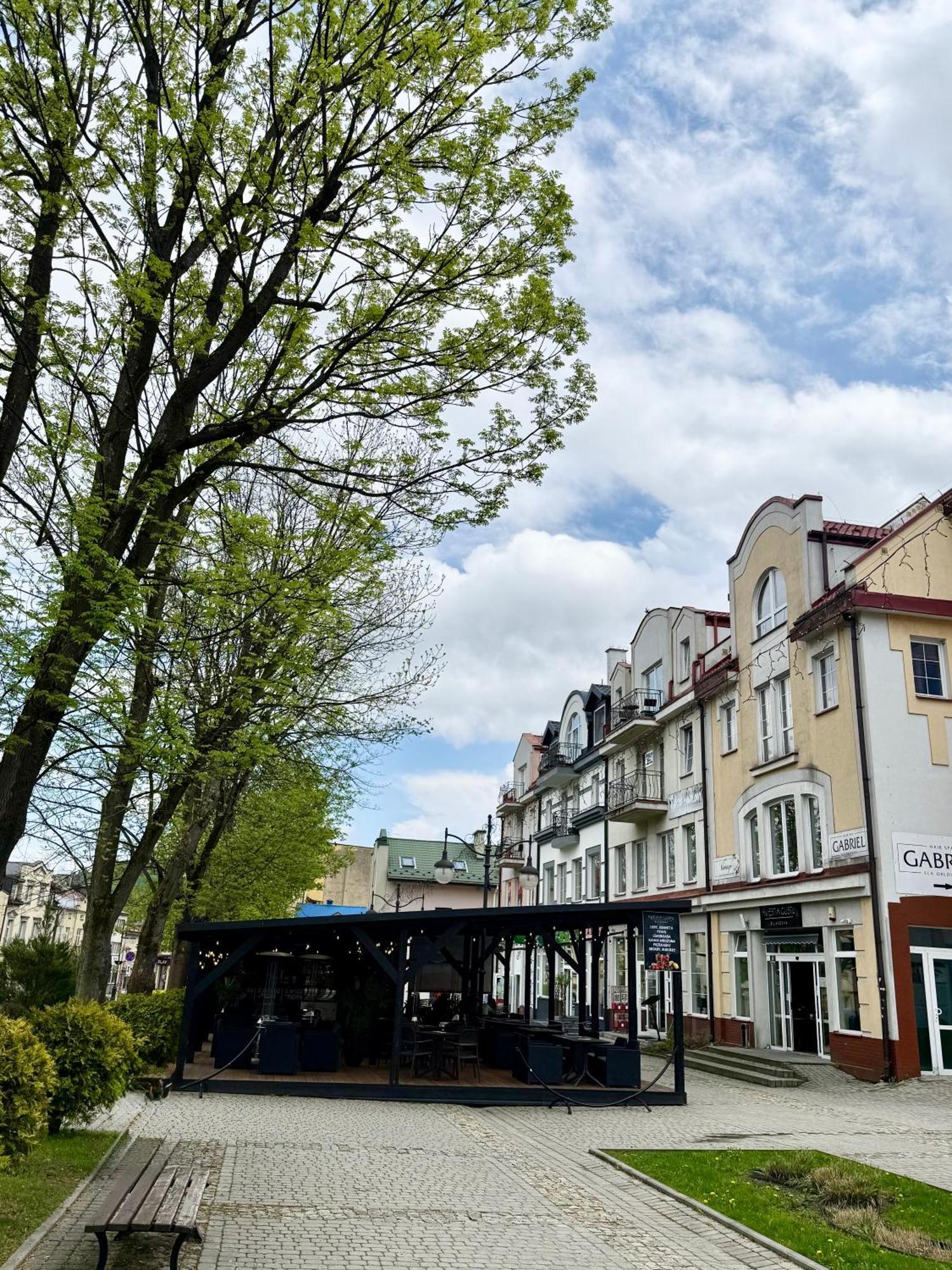 Apartament Dobre Miejsce 2 Ustrzyki Dolne Luaran gambar